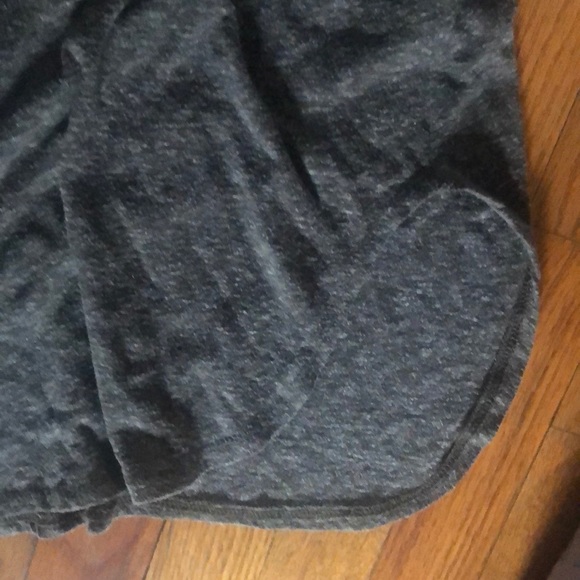 Grey tee - Picture 2 of 3